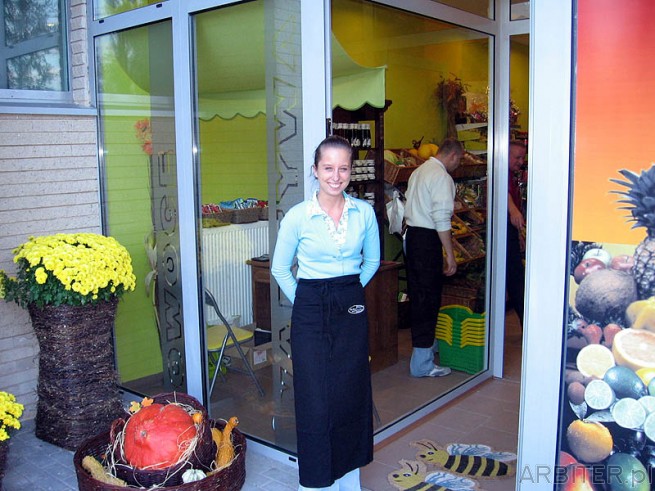 Nowy sklep Pszczółka (11 października 2006)