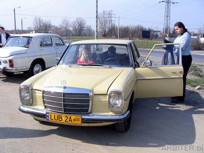 Mercedes W115 lub W114 - Osiołek