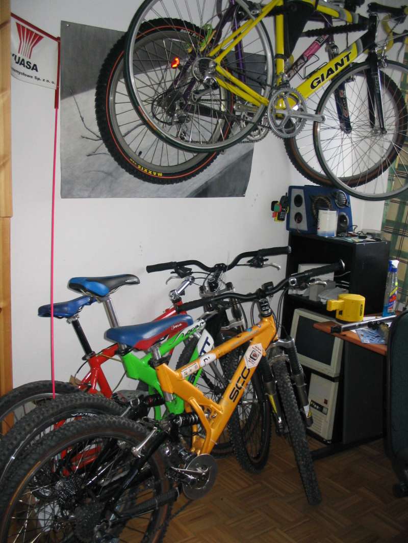 Rower górski, rower szosowy, elektryczny oraz dwa rowery full suspension