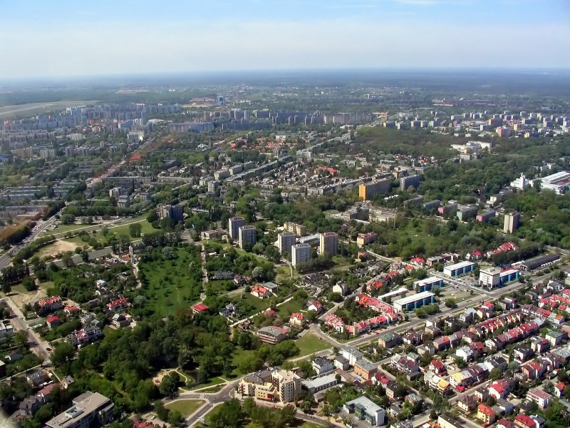 z lewej na górze jest tzw. <b>Serek Bielański</b> (zbieg ulic Kasprowicza, Żeromskiego ...