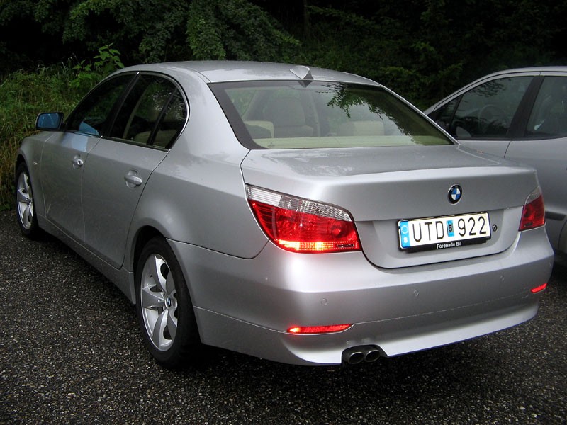 <b>BMW 530i E60</b>  <b>Seria 5</b>  Auto jest na szwedzkich tablicach.