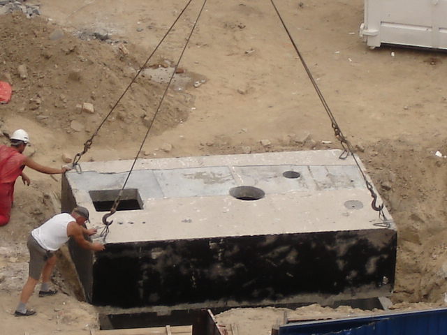 Zdjęcie Alicji z 11 września - budowa strumyka
